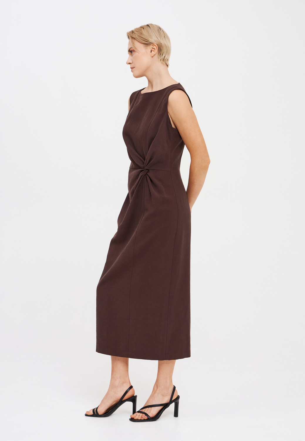 Платье длины миди в цвете шоколад