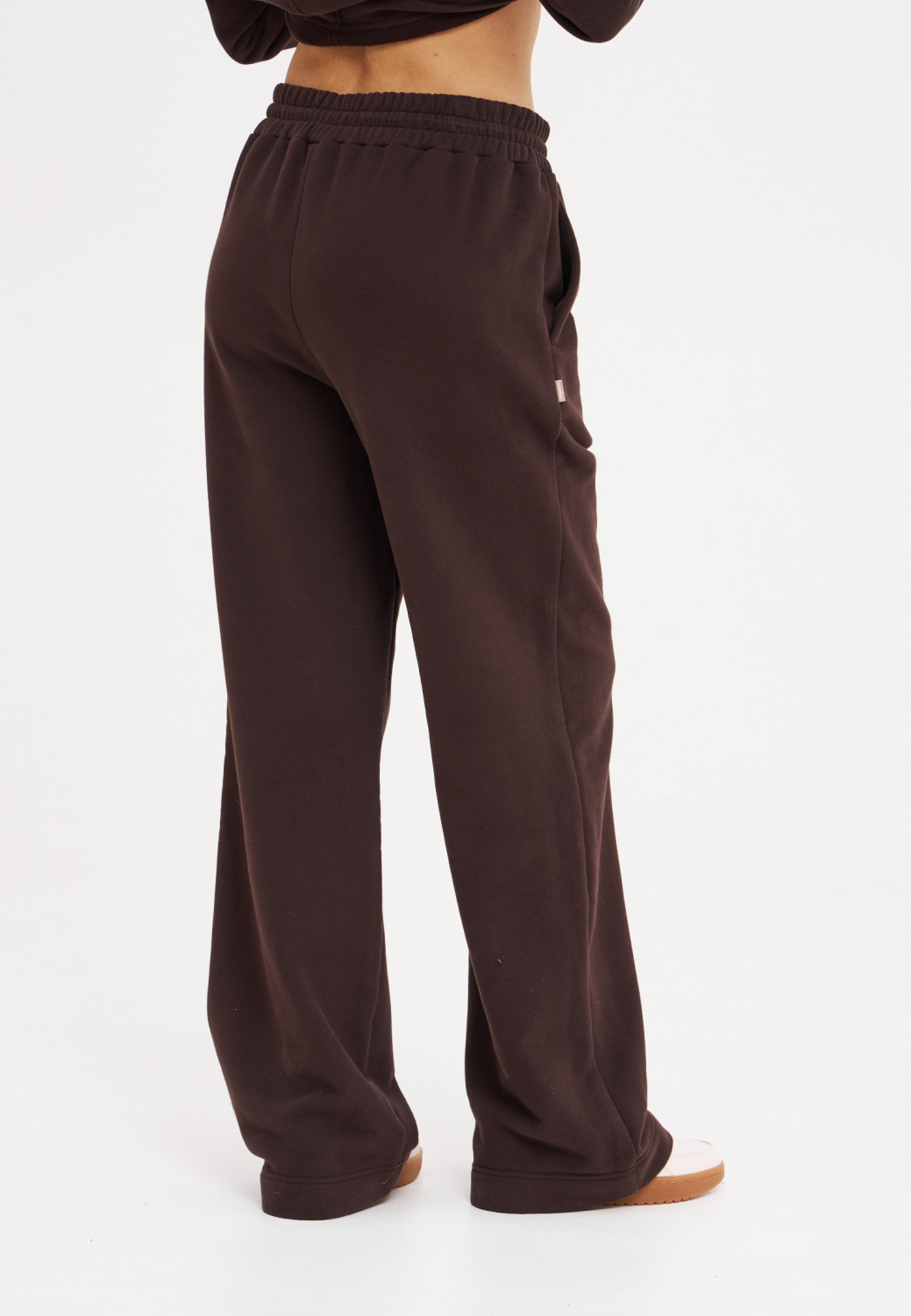 Брюки шоколадного цвета из футера