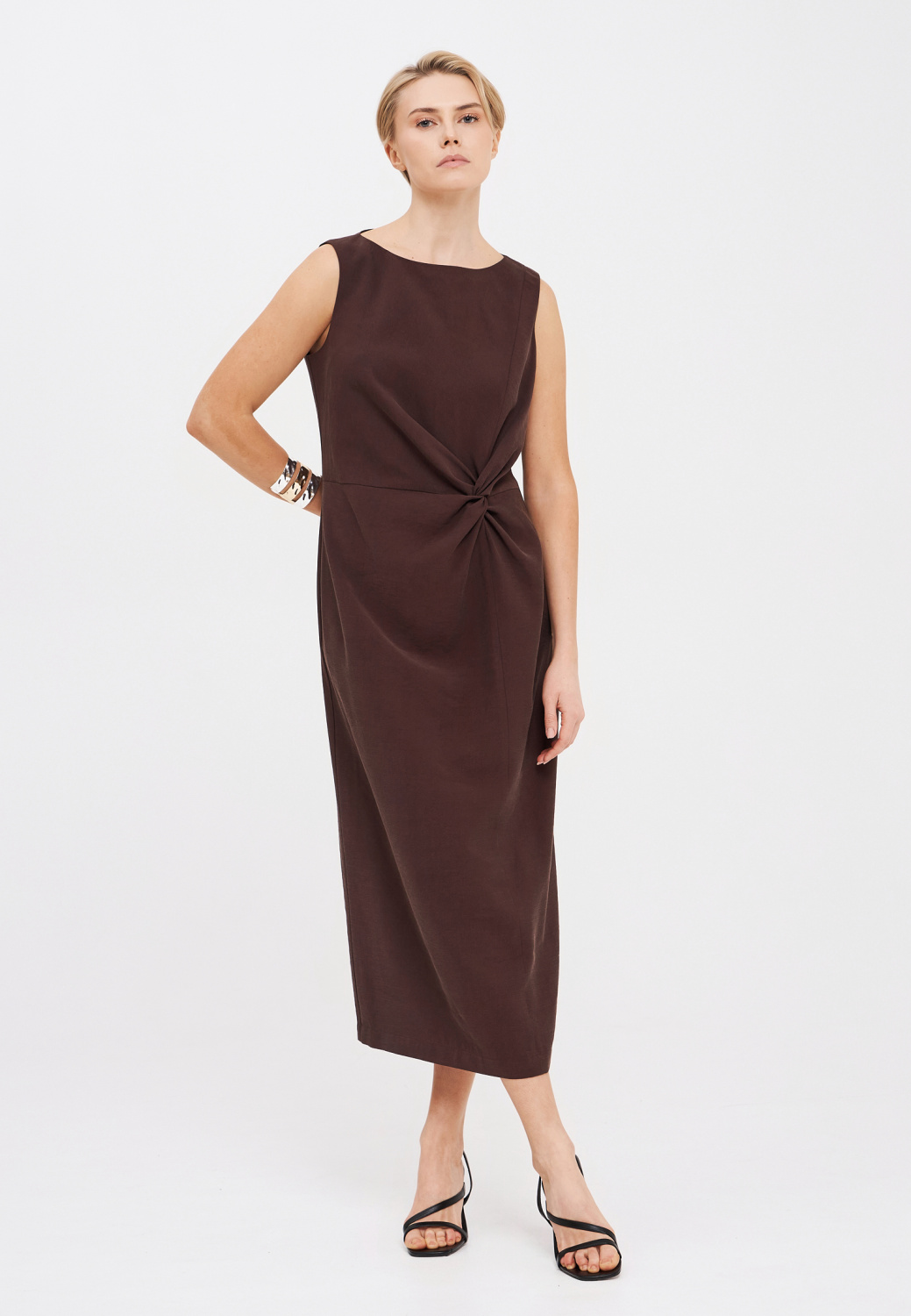 Платье длины миди в цвете шоколад
